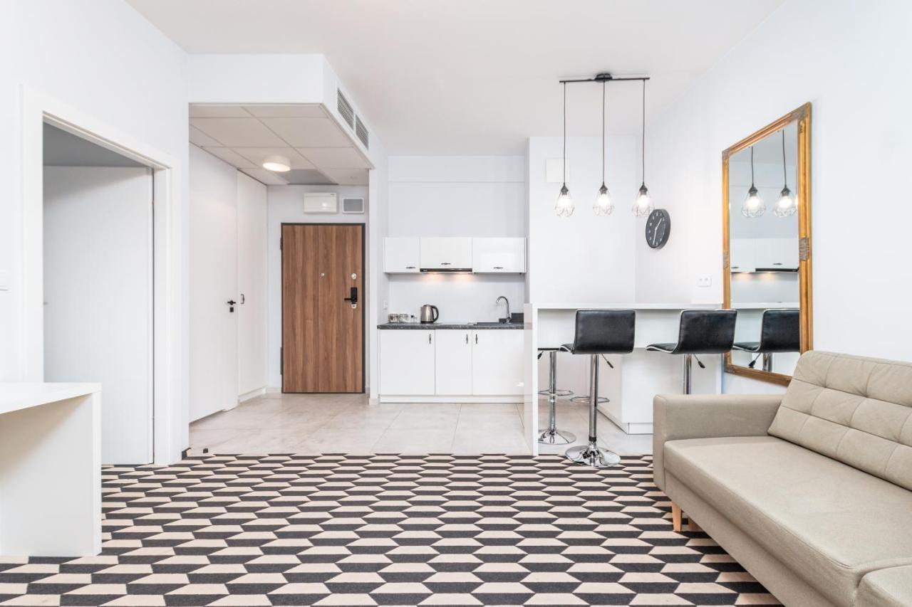 Prymasa Tysiaclecia 83A C - D By Homeprime Warsaw Exterior photo