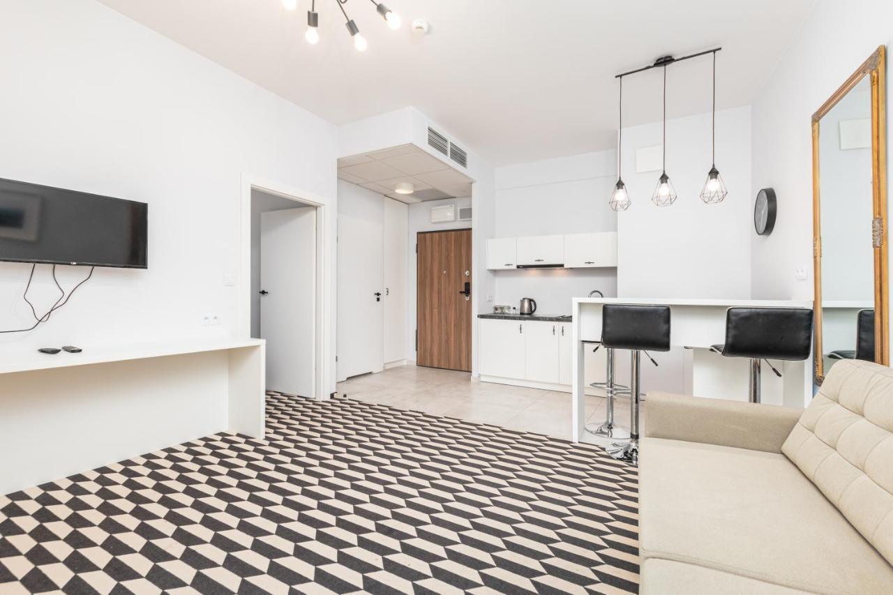 Prymasa Tysiaclecia 83A C - D By Homeprime Warsaw Exterior photo