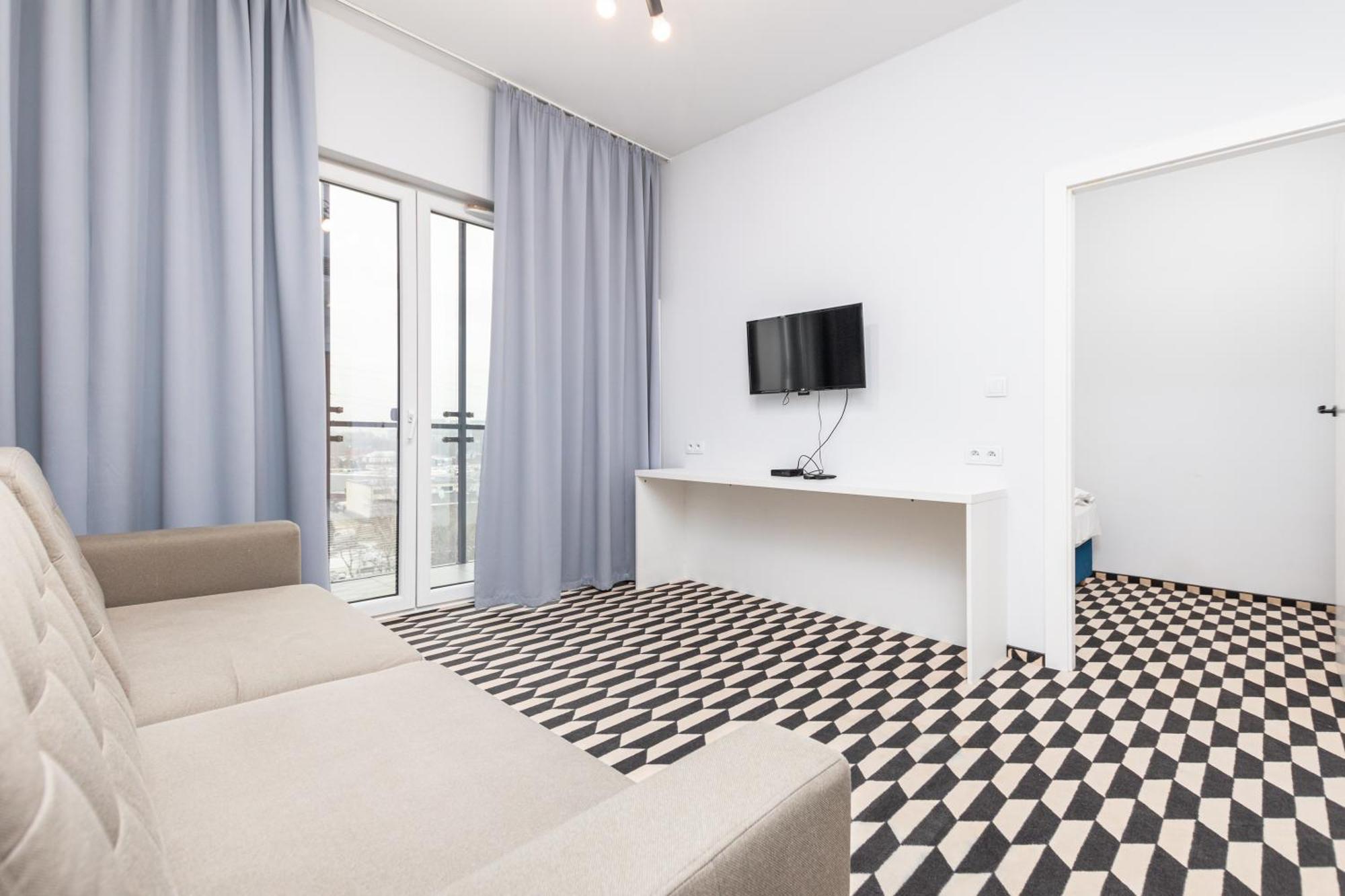 Prymasa Tysiaclecia 83A C - D By Homeprime Warsaw Exterior photo